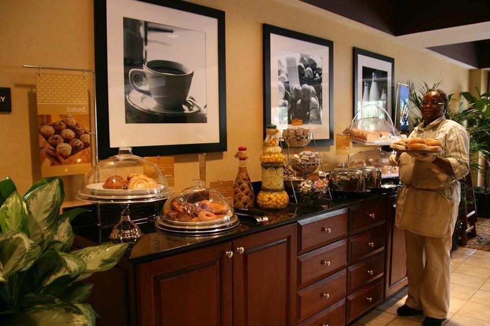 แฮมป์ตัน อินน์ กรีนส์โบโร แอร์พอร์ต ร้านอาหาร รูปภาพ